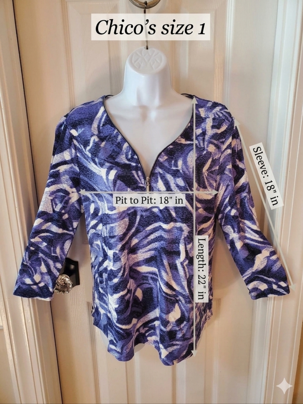Chico's - Indigo Abstract Swirl Print - Zipper Accent Top Size 1 Medium - Picture 10 of 16